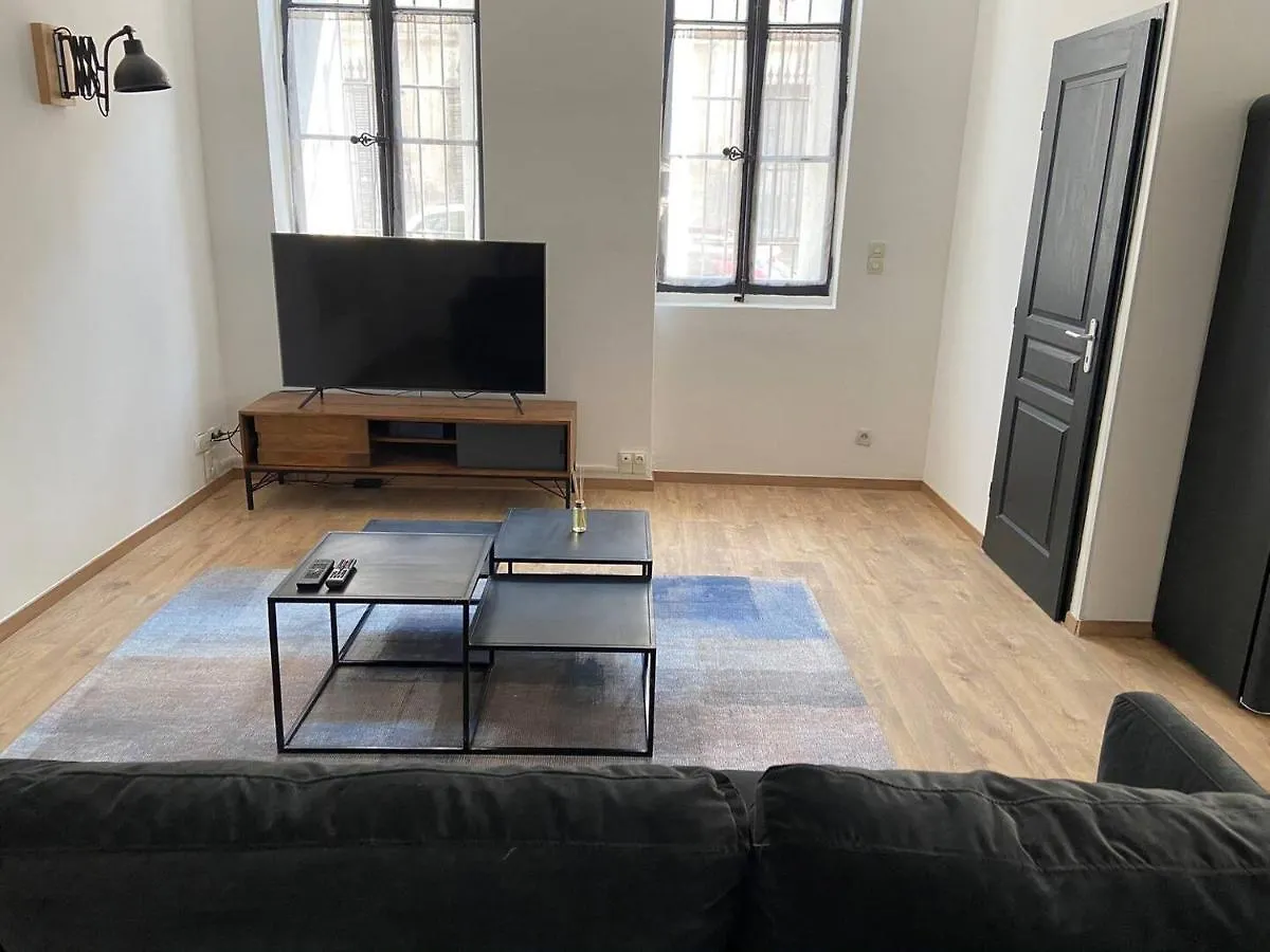 Appartement De Standing Au Coeur D\'Avignon contacts